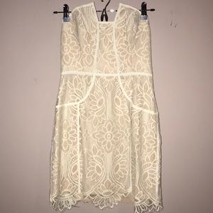 Lovers+Friends White Lace BodyCon Strapless Dress